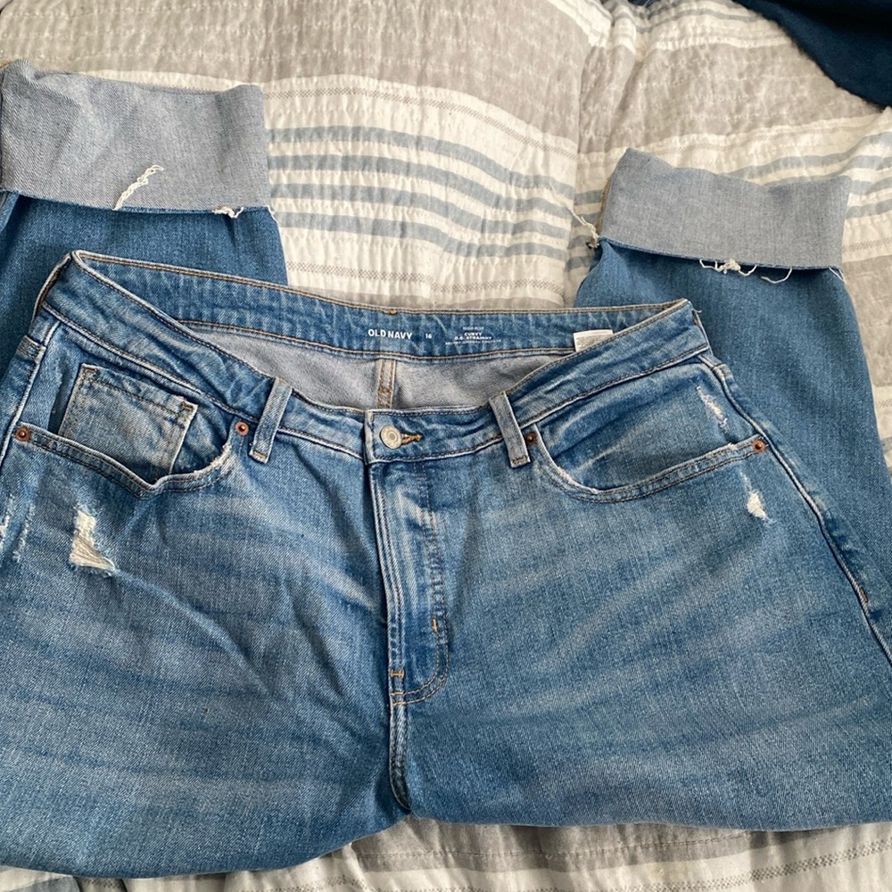 Old Navy High-Rise Curvy O.G. Straight w/ secret smooth pockets.